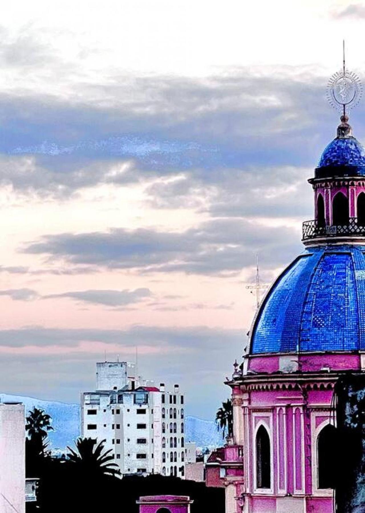 Departamento Centrico, Comodo Y Luminoso En 3 2 Banos