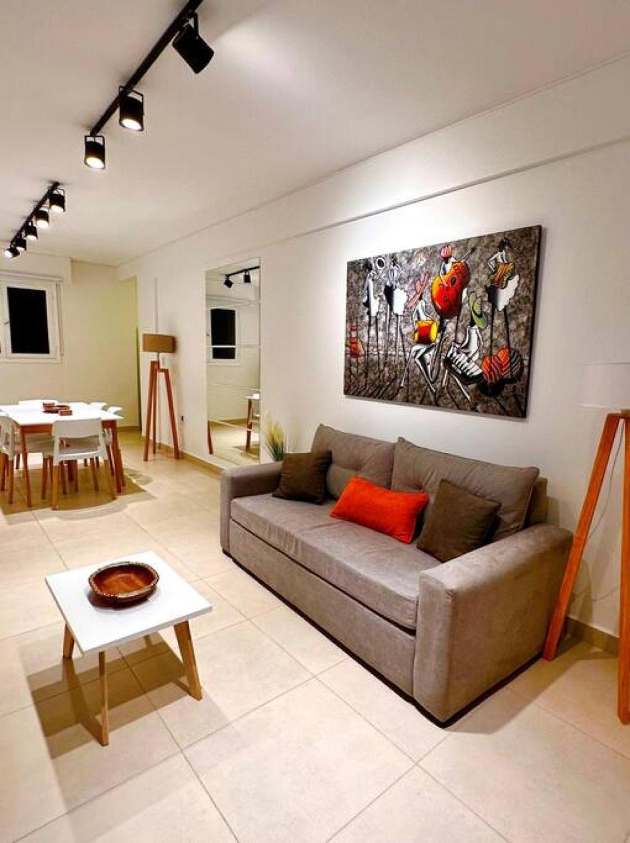 Departamento Centrico, Comodo Y Luminoso En 3 2 Banos Salta